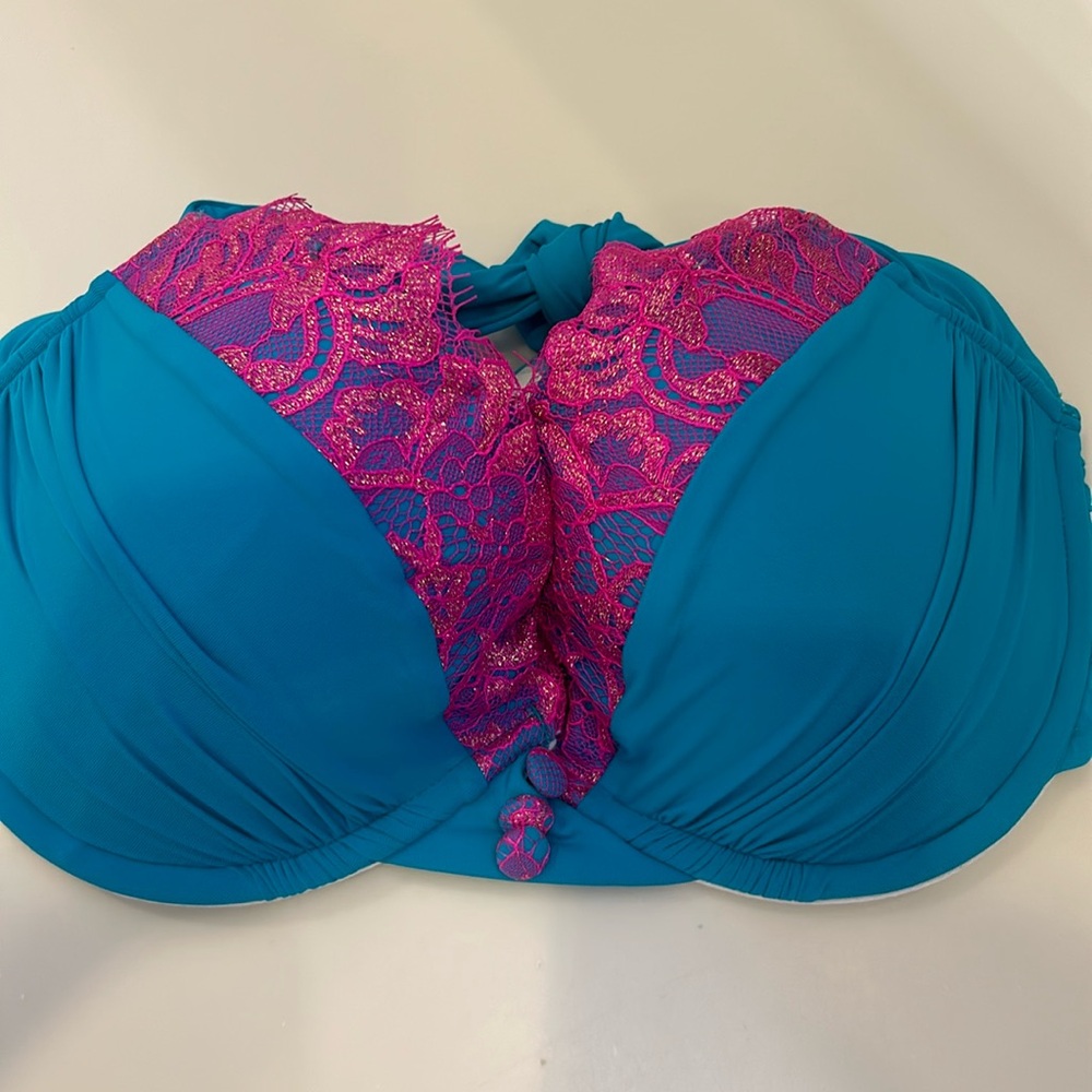 Beach Bunny Push up Top